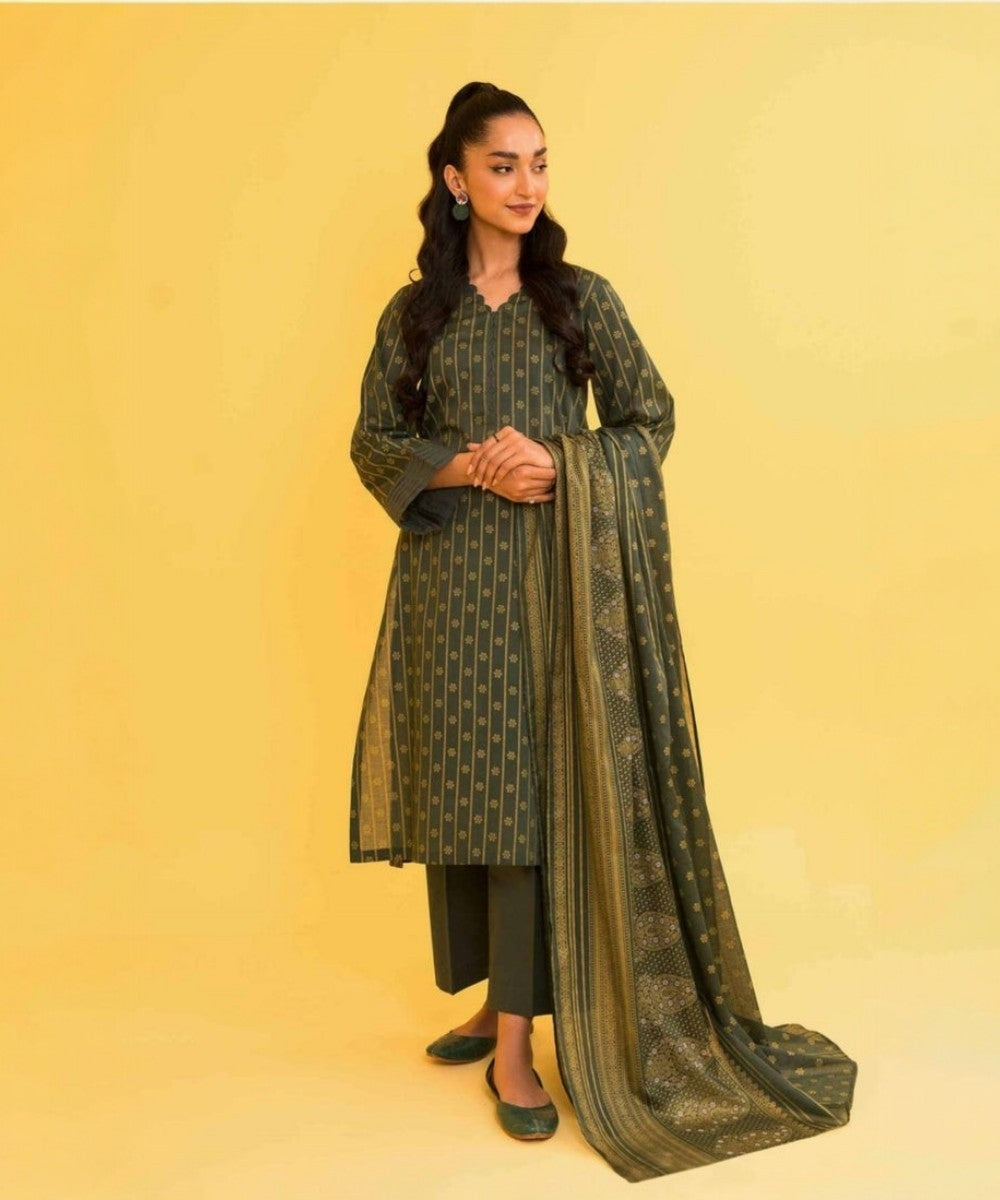 Nishat Printed Lawn Suit – Elegant Summer Wear