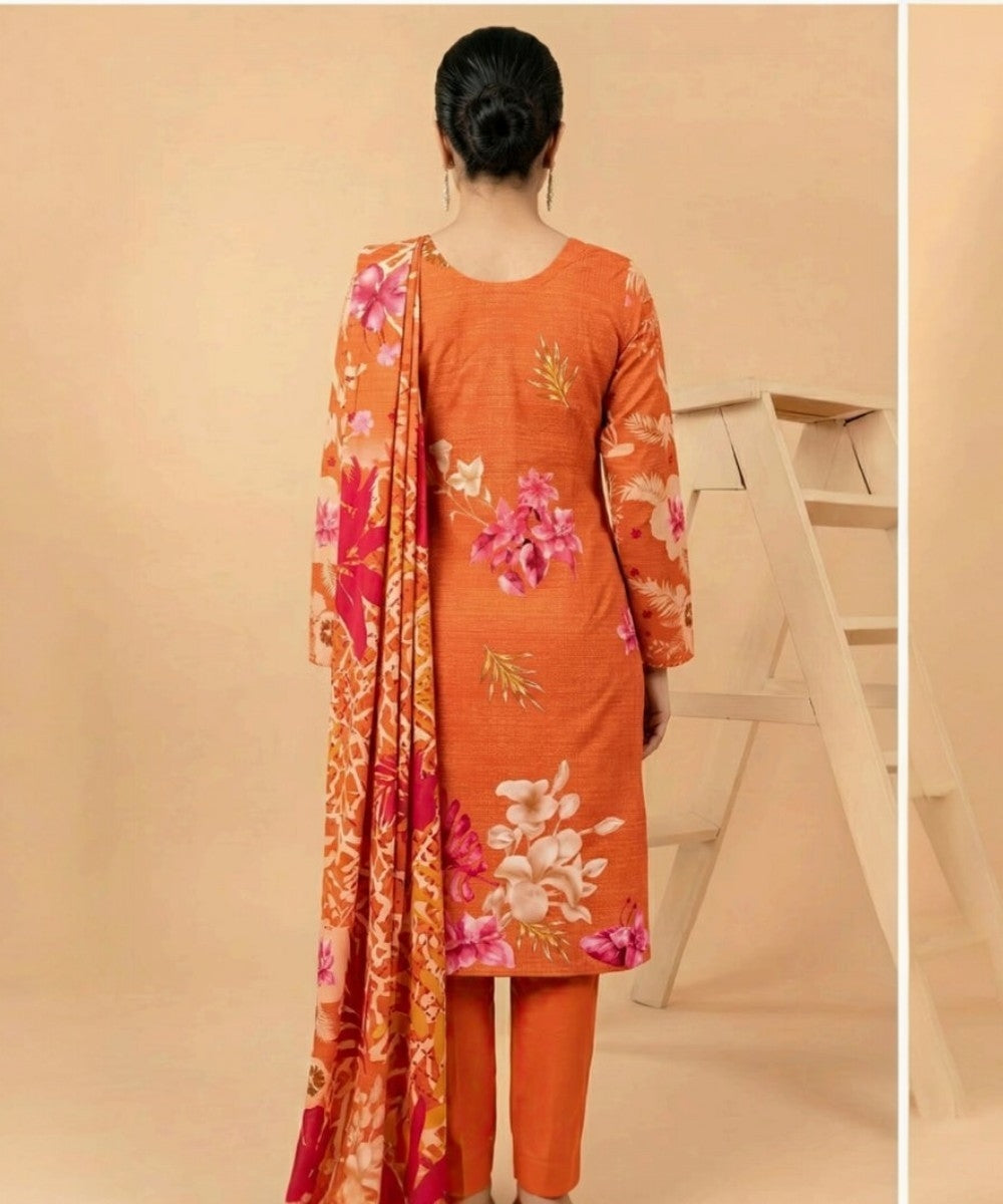 Motifz 3 Piece Printed Lawn – Elegant  Orange  Floral Suit