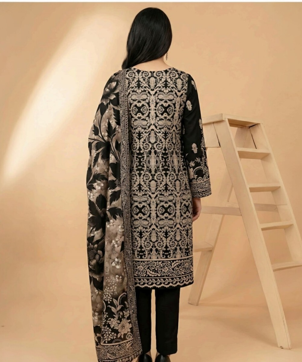 Motifz 3 Piece Printed Lawn – Elegant Black Floral Suit